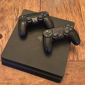 Used PS4